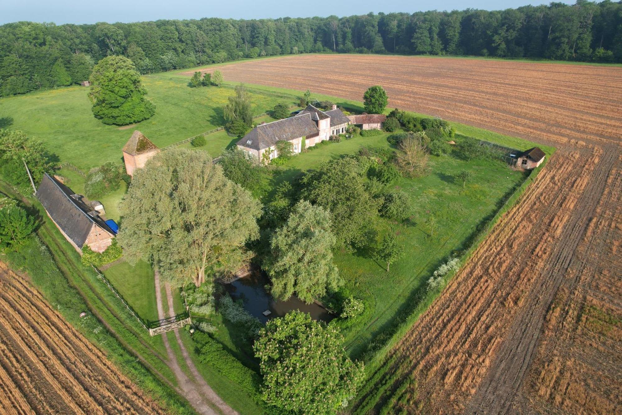Ferme De La Haye Bed and Breakfast Montroty  Buitenkant foto